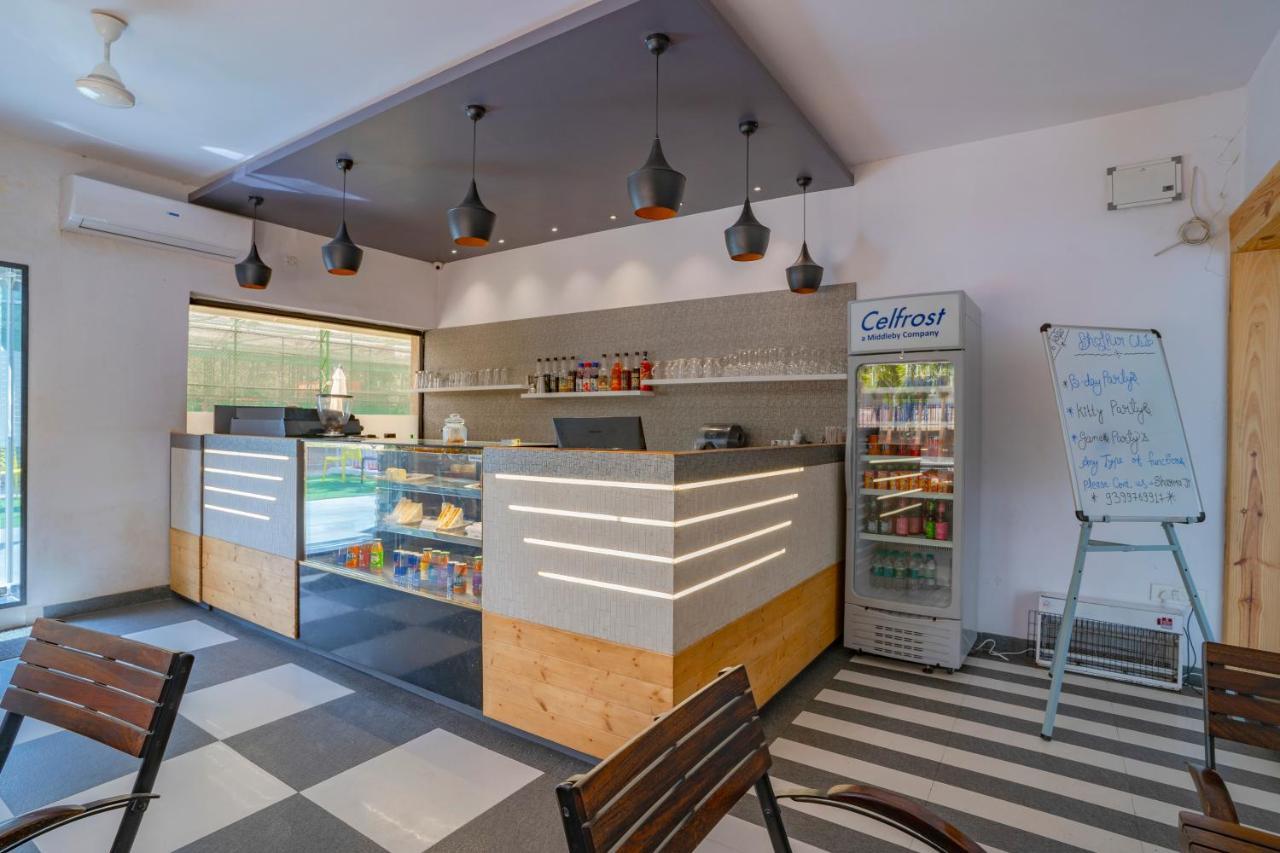 Hotel Stay Casa Бопал Екстериор снимка