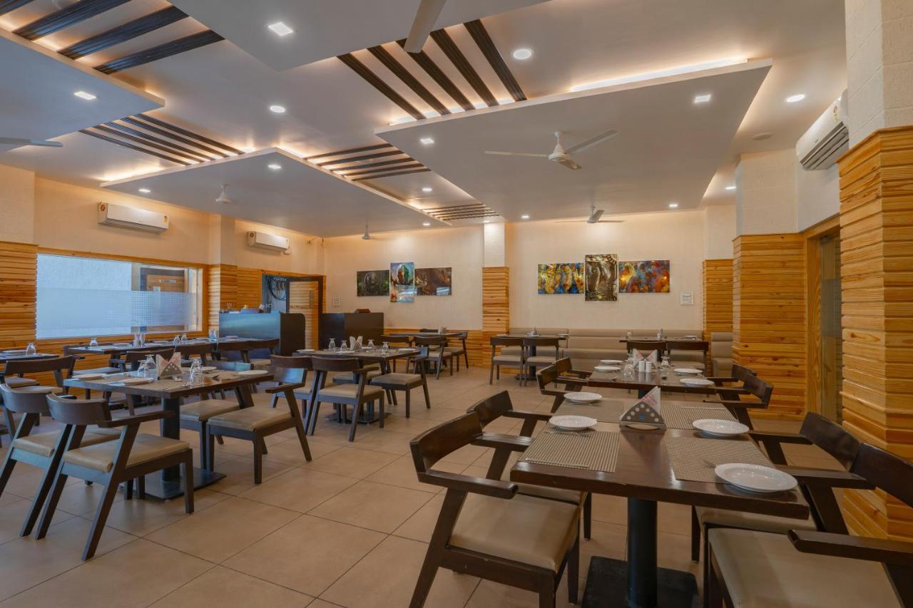 Hotel Stay Casa Бопал Екстериор снимка