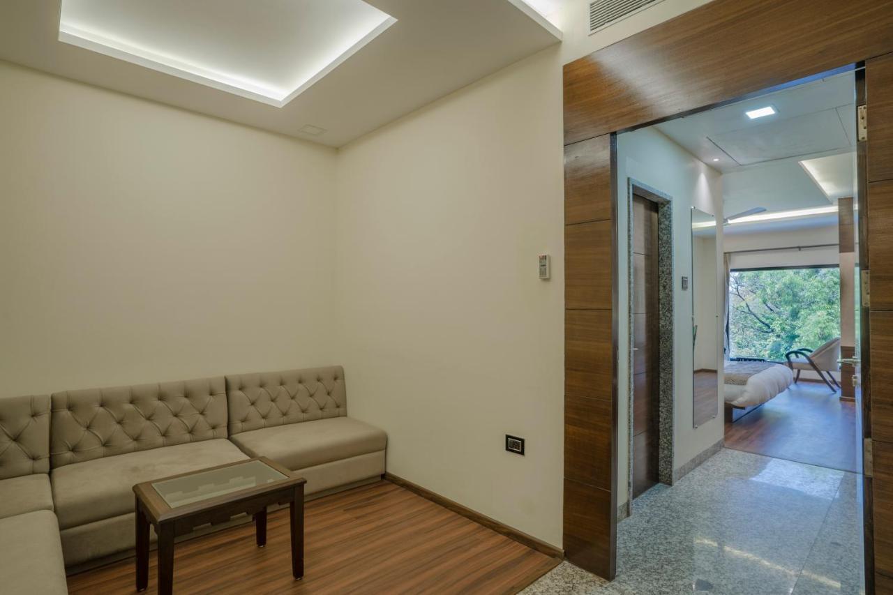 Hotel Stay Casa Бопал Екстериор снимка